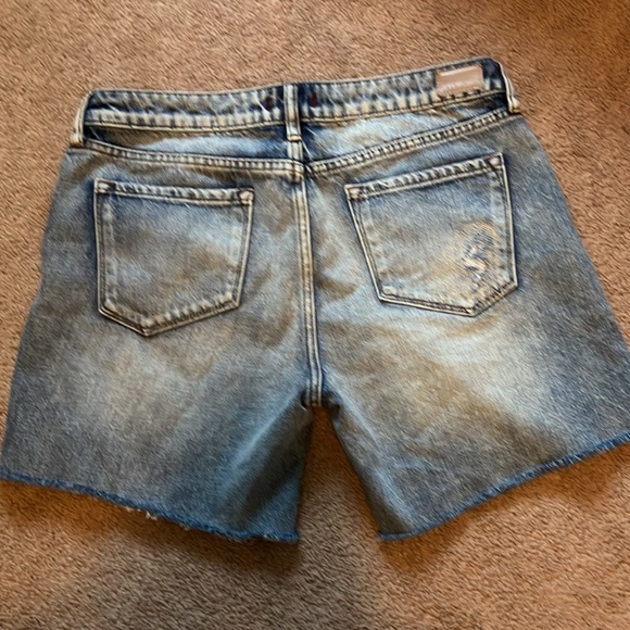 Dear John Jean Girlfriend Shorts - Picture 2 of 5